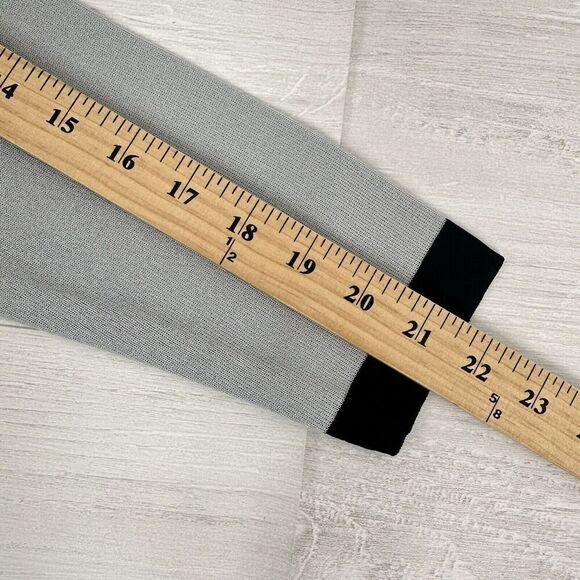 Exclusively Misook Knit Top Size Small Gray Black Long Sleeves Stretch Career - Picture 9 of 11
